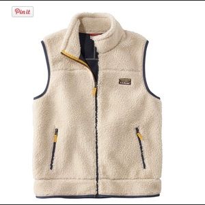 LL Bean Mountain Pile Vest